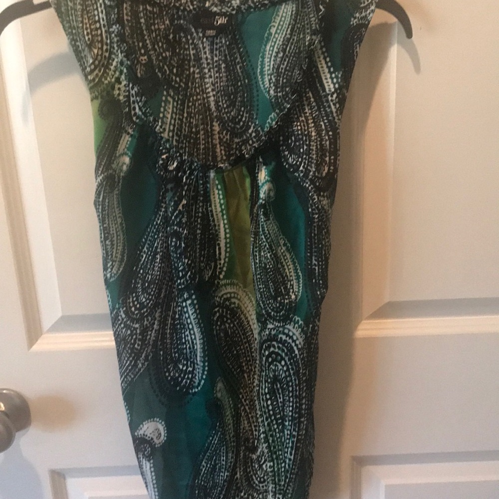 Sleeveless shirt